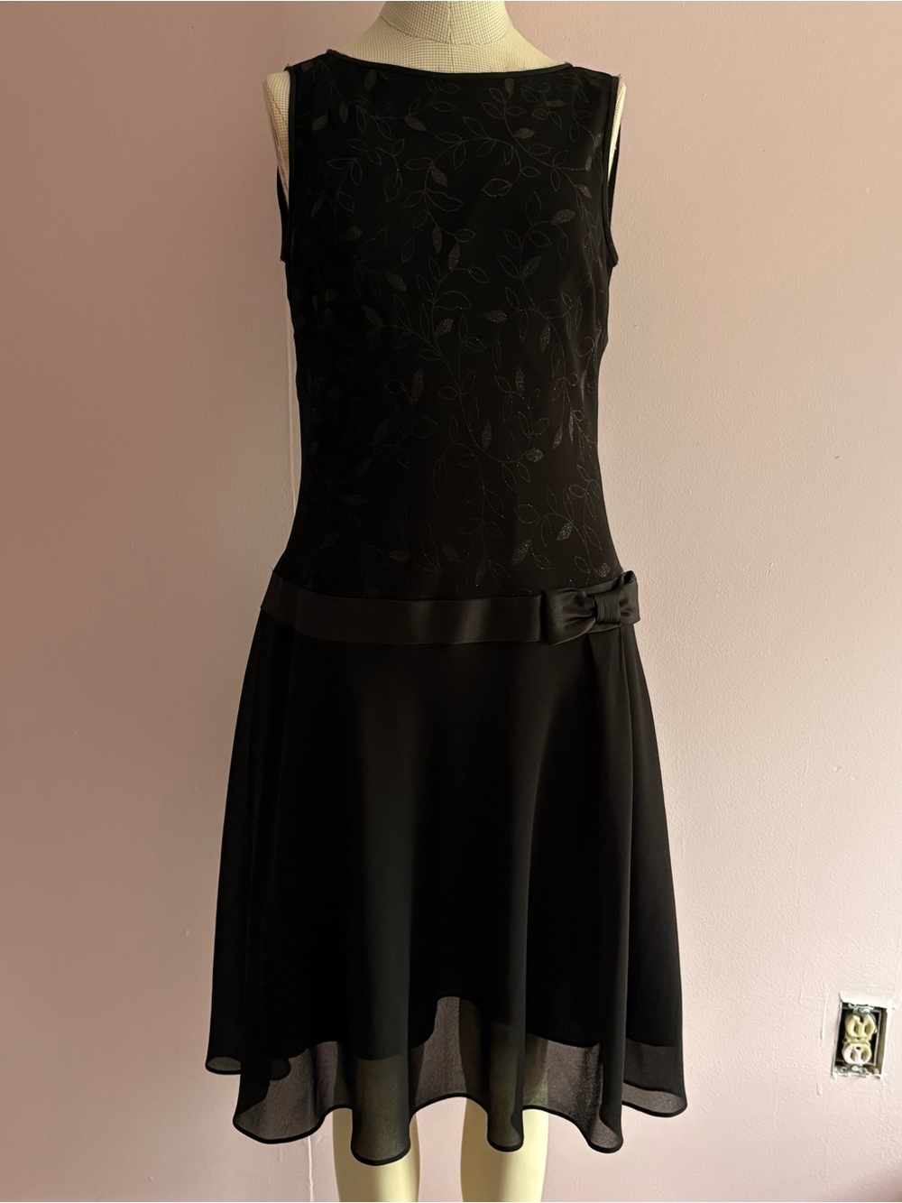 Evan Picone Black Floral Burnout Chiffon Midi Dress with Bow Waist